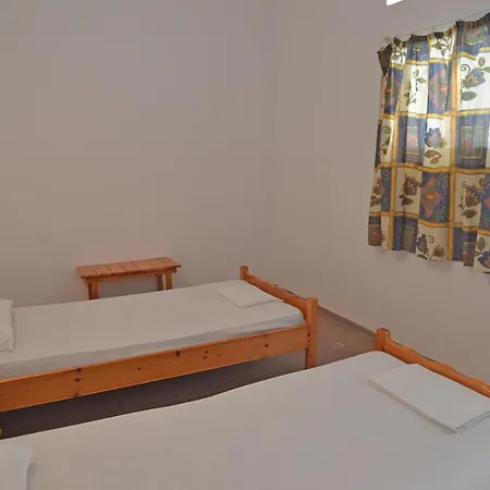 Aparthotel Nikos