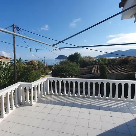Nikos Aparthotel *