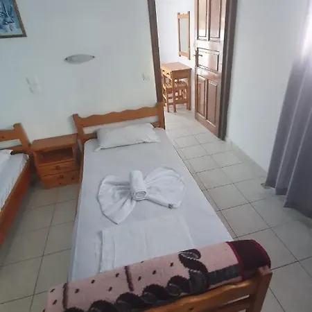 Nikos Aparthotel *