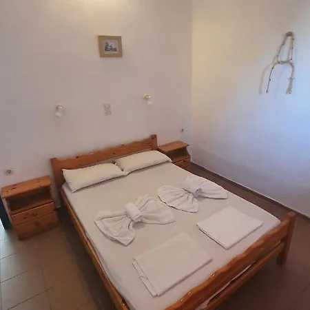 Nikos Aparthotel *